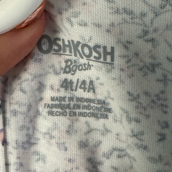 OshKosh B'gosh Floral Girl’s Tee - Picture 3 of 5